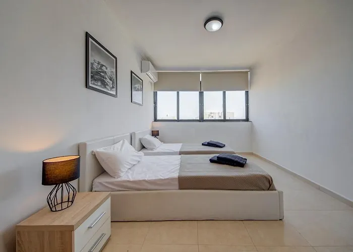 Penthouse Escape - Views, Jacuzzi & Bbq Apartamento