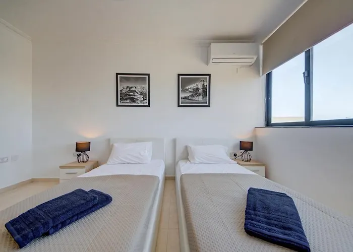 Penthouse Escape - Views, Jacuzzi & Bbq Apartamento *