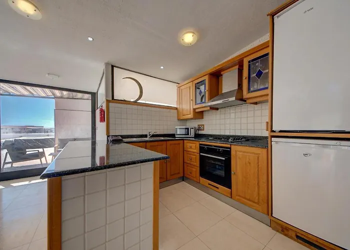 Penthouse Escape - Views, Jacuzzi & Bbq Apartamento *