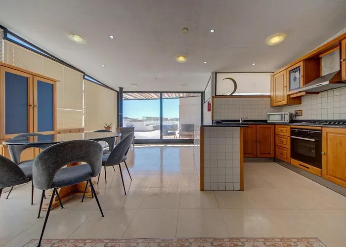 Apartamento Penthouse Escape - Views, Jacuzzi & Bbq