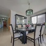 Penthouse Escape - Views, Jacuzzi & Bbq Appartement *