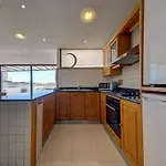 Penthouse Escape - Views, Jacuzzi & Bbq Appartement