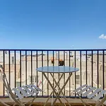 Penthouse Escape - Views, Jacuzzi & Bbq San Pawl il-Baħar